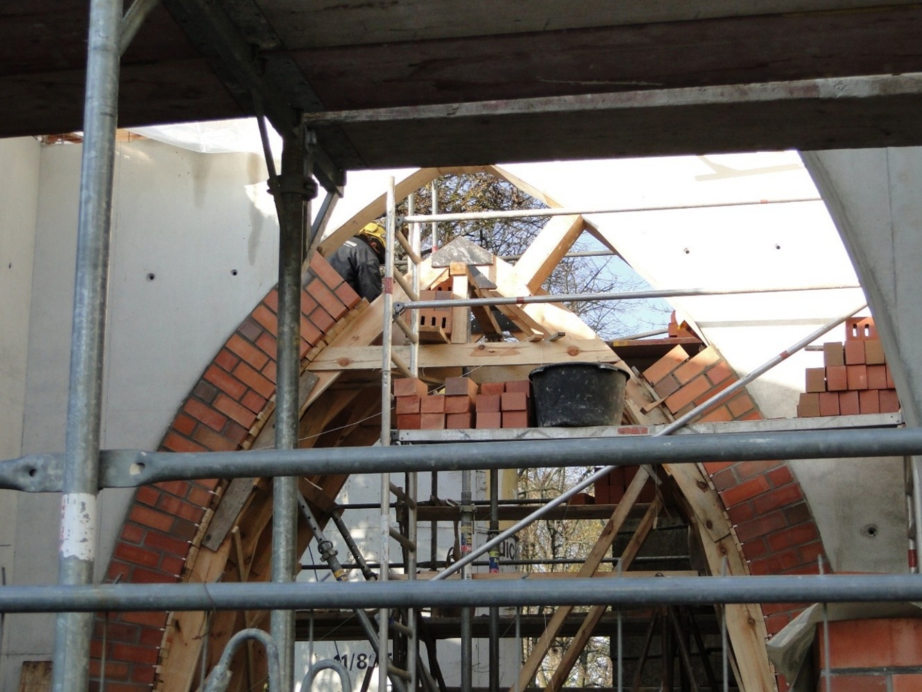 Zimmerer und Dachdeckerarbeiten am Mühlentor