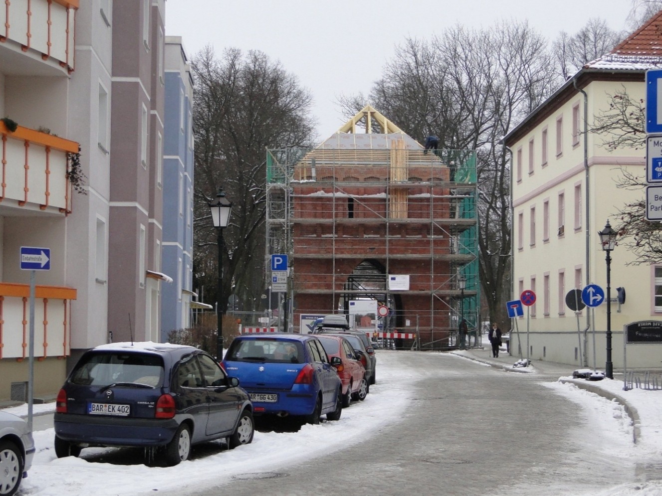 Winteransicht der Mühlenstraße mit Mühlentor